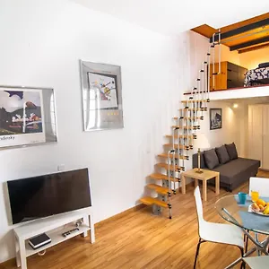 Apartamento Nt Plaza De La Merced - Centro Historico, Málaga